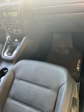 VW Jetta 2.5 SE - 4250 € / 8312.28 лв. - 98410518 5