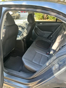 VW Jetta 2.5 SE - 4250 € / 8312.28 лв. - 98410518 8