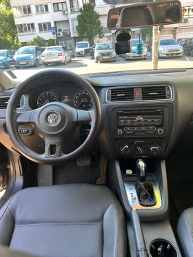 VW Jetta 2.5 SE - 4250 € / 8312.28 лв. - 98410518 7