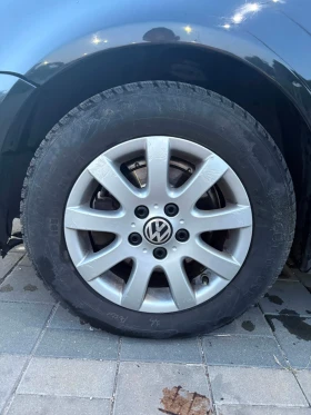 VW Golf - 2800 € / 5476.32 лв. - 90136462 10