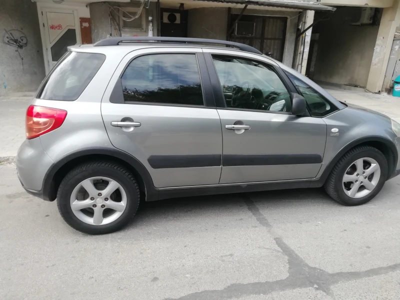 Suzuki SX4, снимка 2 - Автомобили и джипове - 44511752