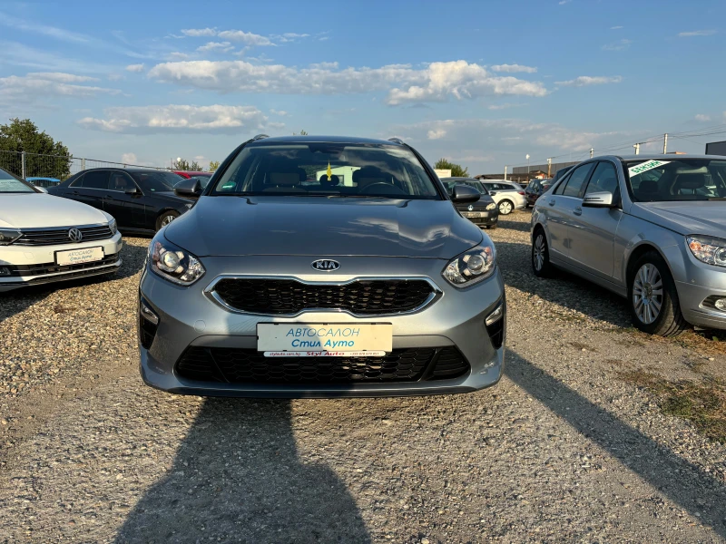 Kia Ceed 1.4 i, снимка 2 - Автомобили и джипове - 47323353