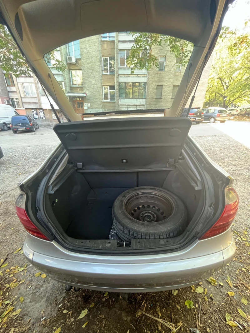 Mercedes-Benz C 220, снимка 2 - Автомобили и джипове - 47863708