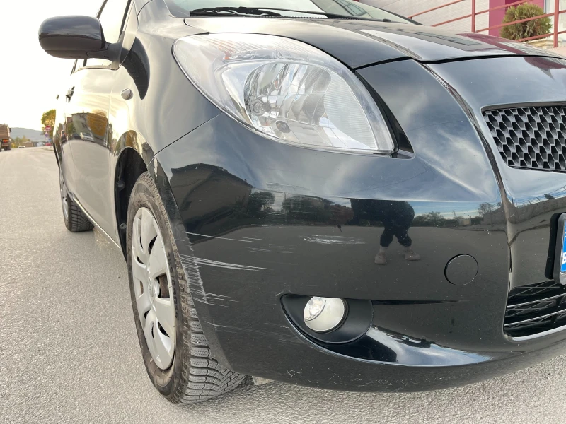 Toyota Yaris, снимка 17 - Автомобили и джипове - 47621754