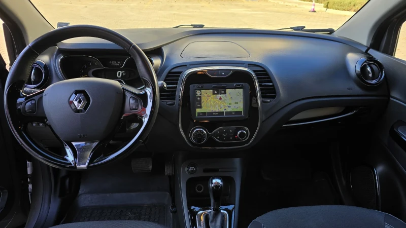 Renault Captur 1.5 dCi Автоматик , снимка 10 - Автомобили и джипове - 48082700