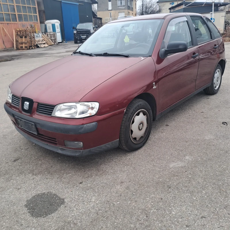 Seat Ibiza 1.0. На 50х.км. Реални, снимка 2 - Автомобили и джипове - 48233349