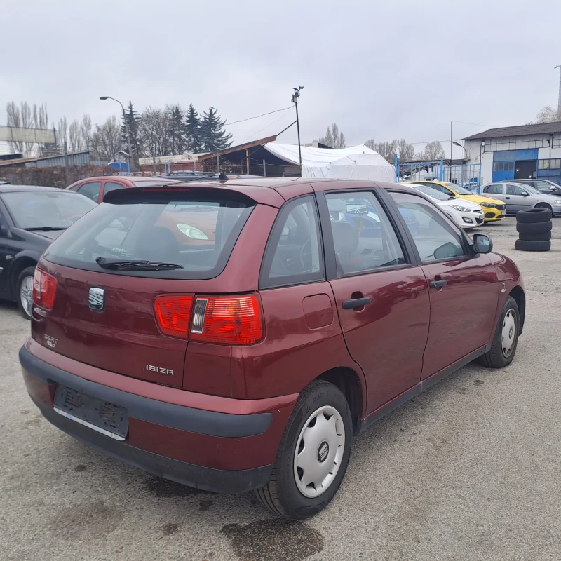 Seat Ibiza 1.0. На 50х.км. Реални, снимка 12 - Автомобили и джипове - 48233349