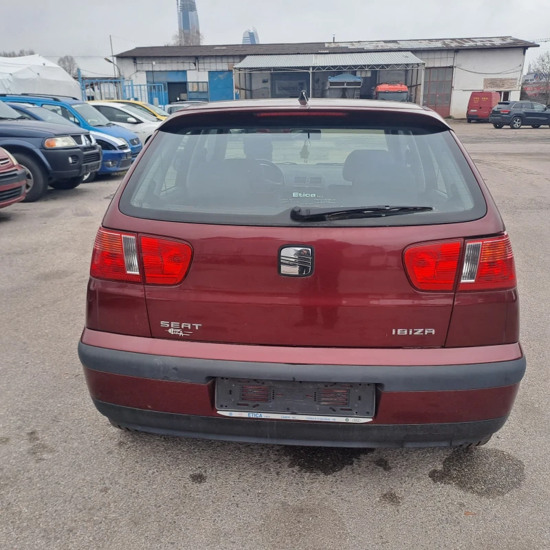 Seat Ibiza 1.0. На 50х.км. Реални, снимка 10 - Автомобили и джипове - 48233349