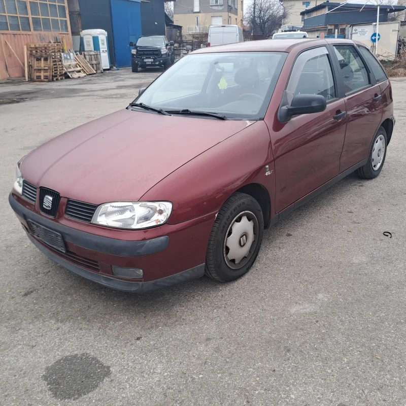 Seat Ibiza 1.0. На 50х.км. Реални, снимка 1 - Автомобили и джипове - 48233349