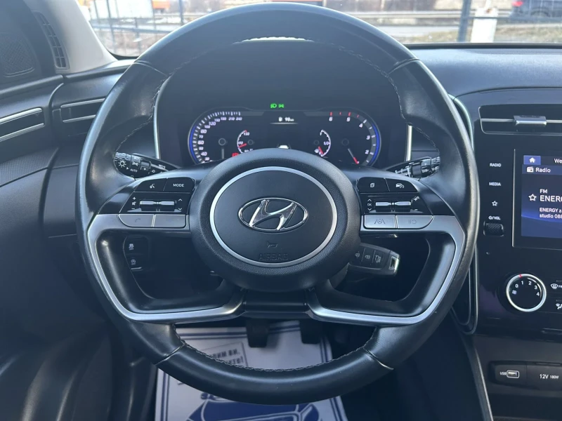 Hyundai Tucson 1.6 CRDI 136 * CAMERA * LED * DISTRONIC * , снимка 10 - Автомобили и джипове - 48252841