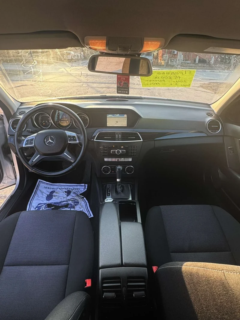 Mercedes-Benz C 220 Автомат фейслифт, снимка 9 - Автомобили и джипове - 52395926