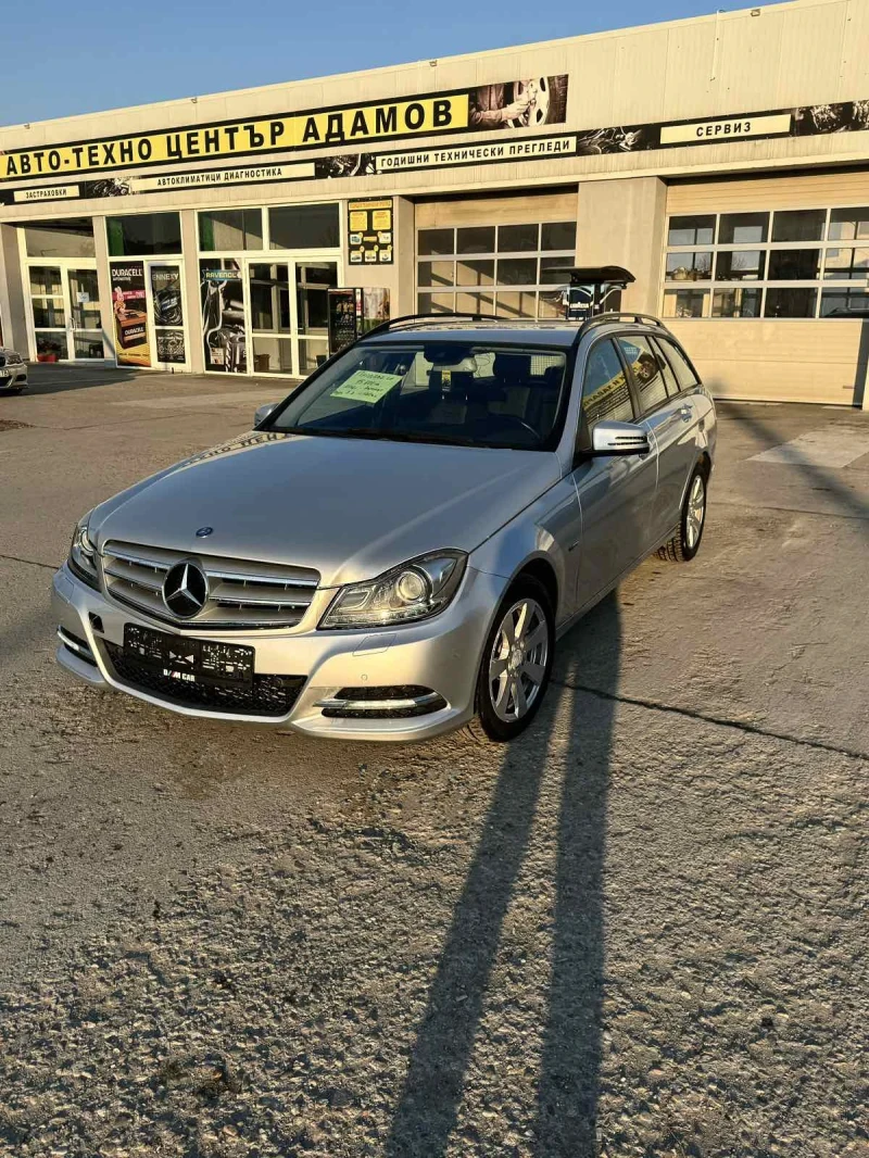 Mercedes-Benz C 220 Автомат фейслифт, снимка 2 - Автомобили и джипове - 52395926