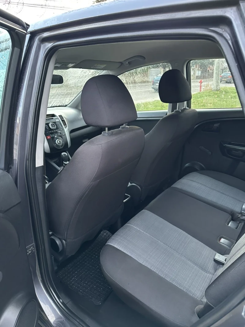 Kia Venga, снимка 10 - Автомобили и джипове - 53263857