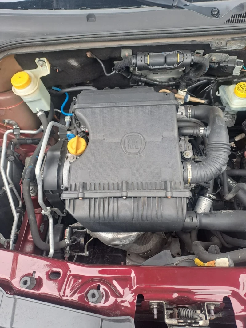 Fiat Doblo Италия, снимка 12 - Автомобили и джипове - 53416452