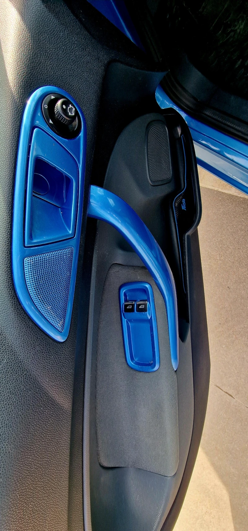 Ford Fiesta 1.25, снимка 11 - Автомобили и джипове - 53443579