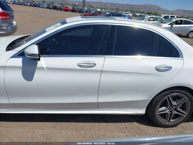 Mercedes-Benz C 300  - изображение 8
