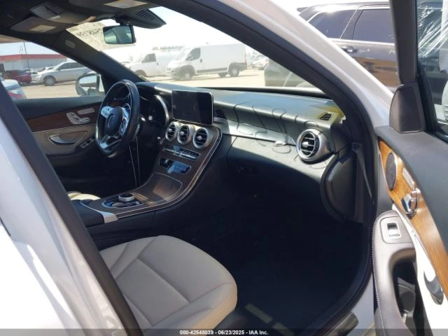 Mercedes-Benz C 300  - изображение 9