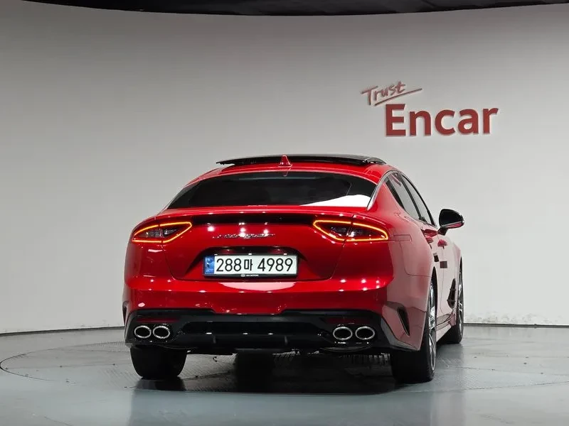 Kia Stinger 3.3 AWD GT - САМО 30% АВАНС, снимка 4 - Автомобили и джипове - 55889030
