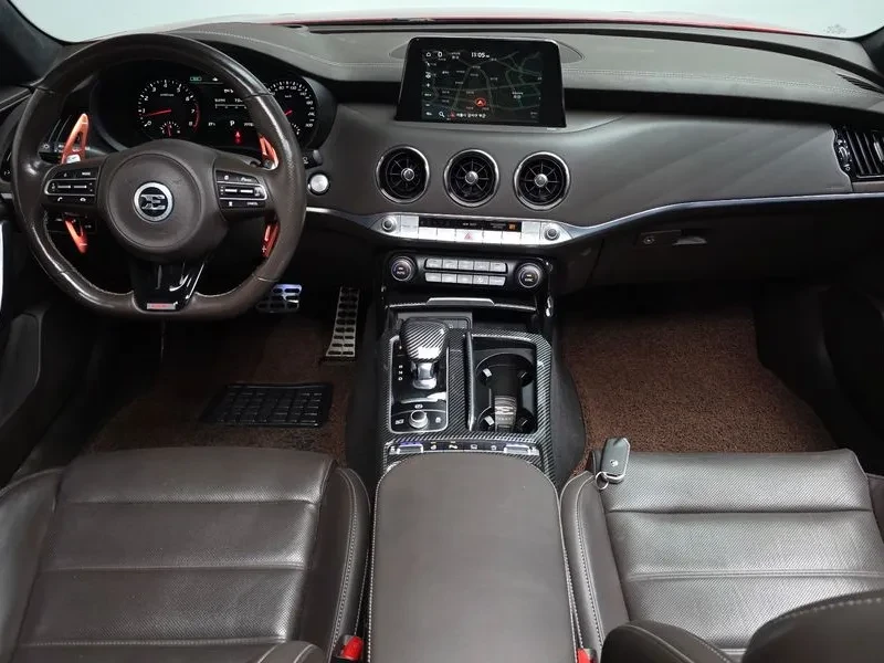 Kia Stinger 3.3 AWD GT - САМО 30% АВАНС, снимка 7 - Автомобили и джипове - 55889030