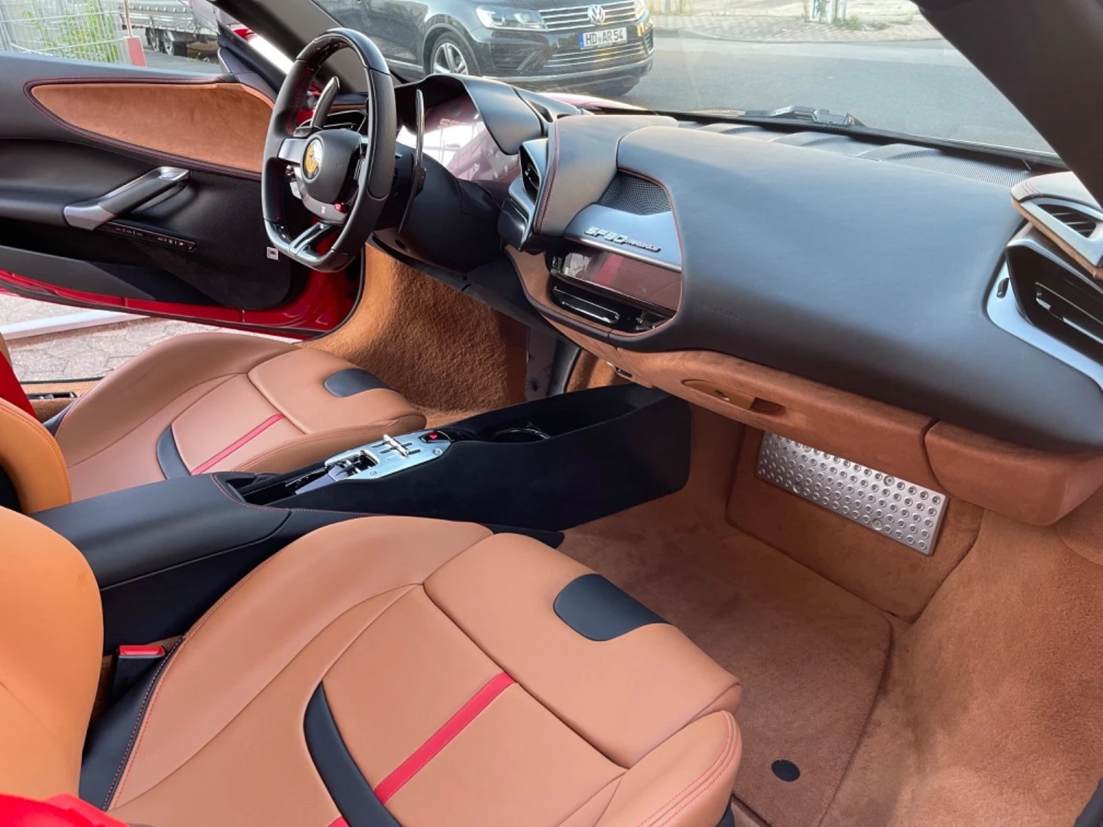 Ferrari SF 90 STRADALE| LEDS| LOGO| 360CAM| CARPLAY | Mobile.bg   13