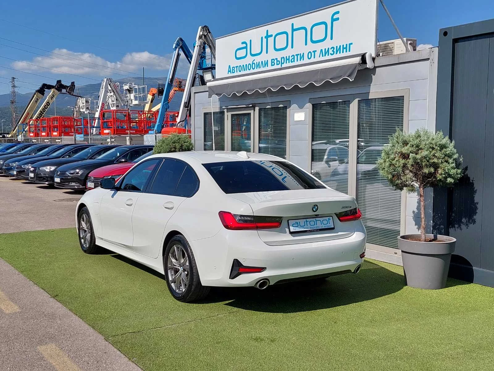 BMW 330 еHybrid/SportLine/2.0/295к.с/8АТ - изображение 3