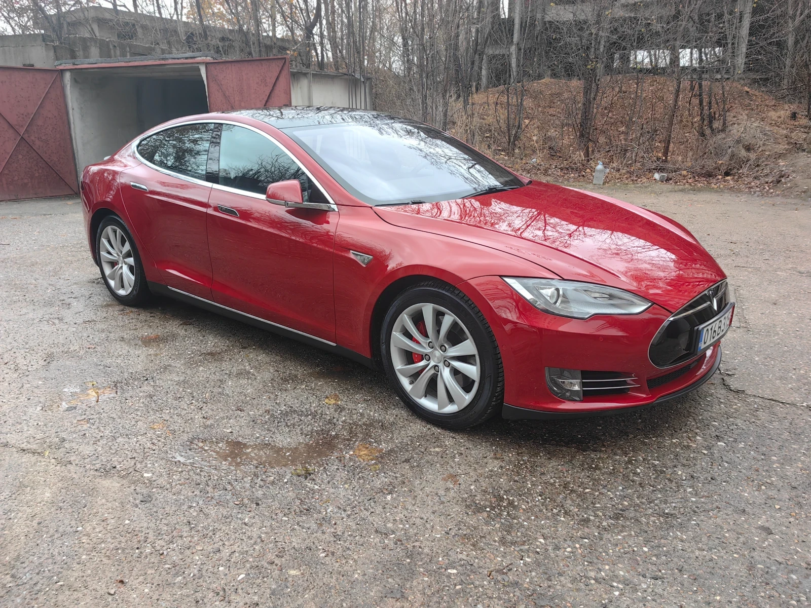 Tesla Model S  - изображение 8