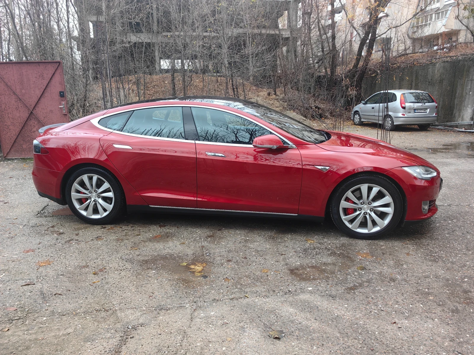 Tesla Model S  - изображение 9