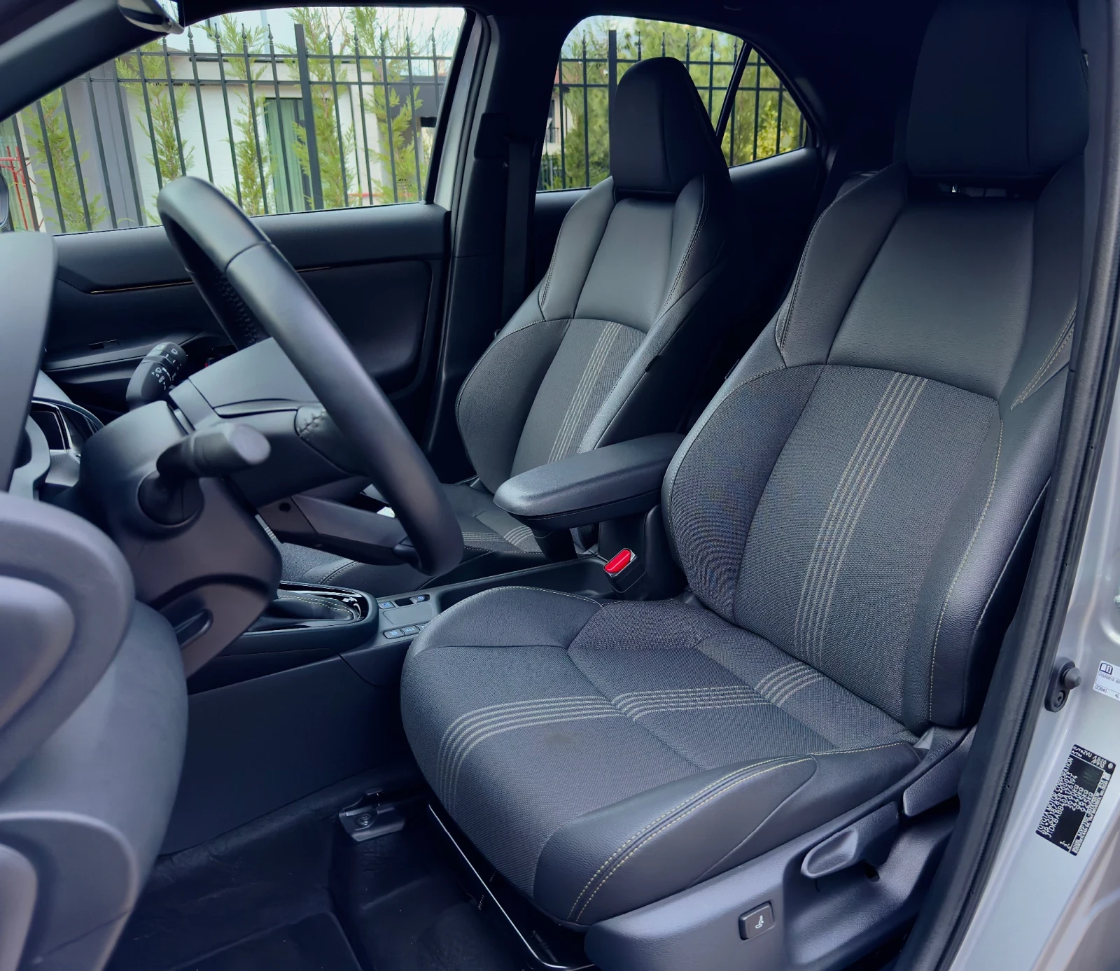 Toyota Yaris Cross Adventure / Кожен интериор / 10 години ГАРАНЦИЯ  - изображение 8