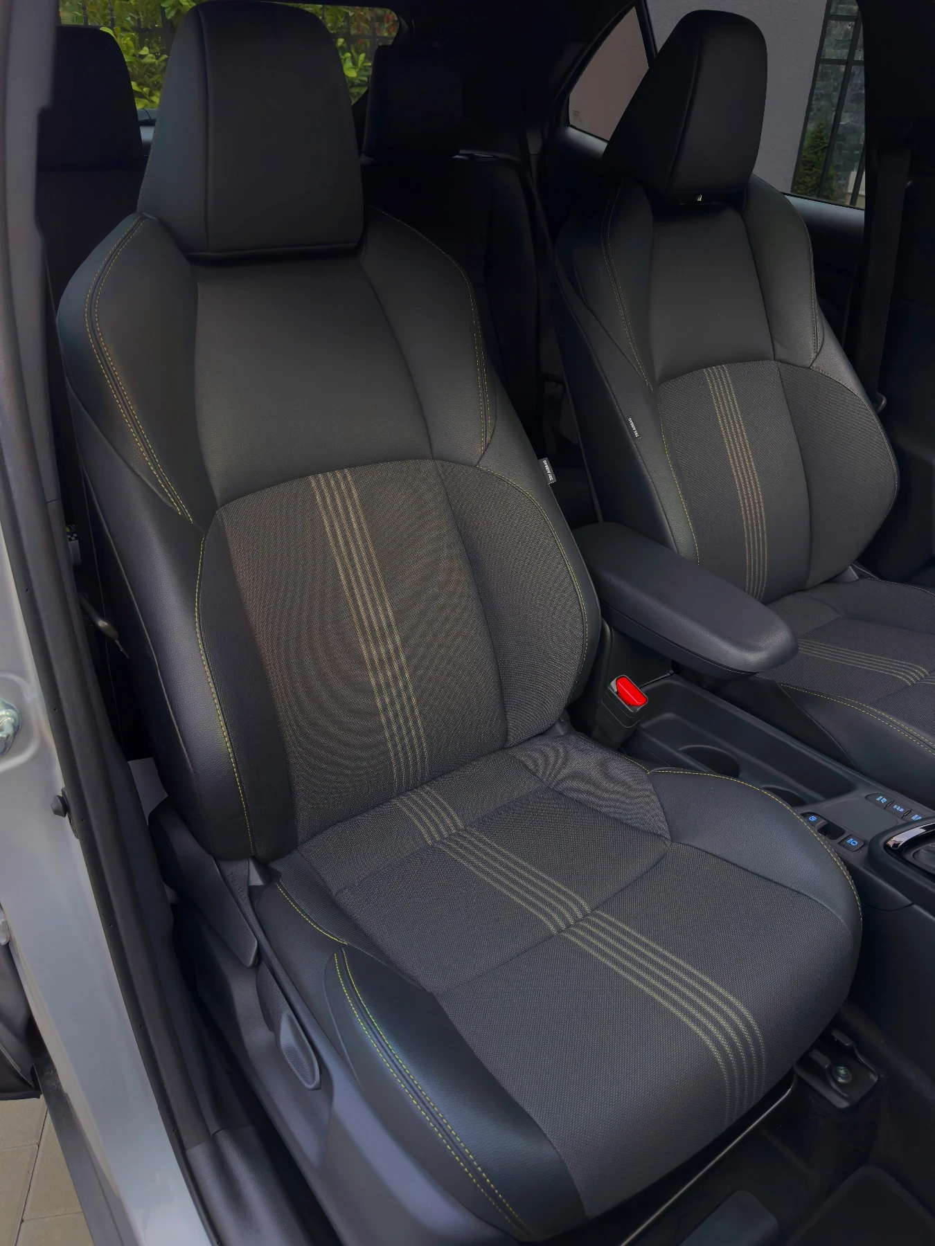 Toyota Yaris Cross Adventure / Кожен интериор / 10 години ГАРАНЦИЯ  - изображение 10