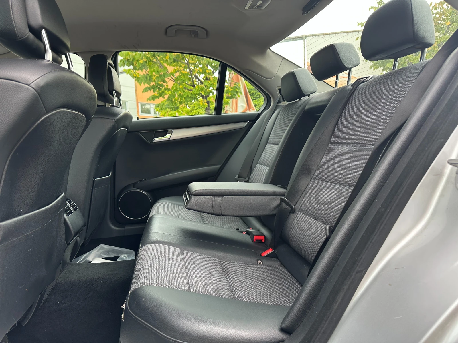 Mercedes-Benz C 180 1.8i 156 к.с. - изображение 9