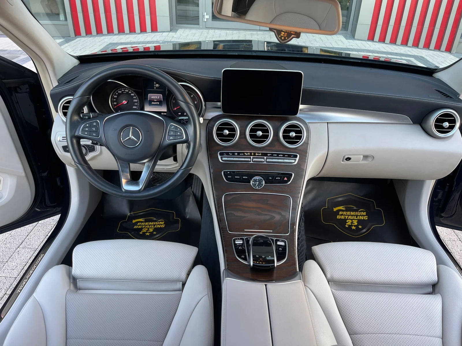 Mercedes-Benz C 200 Камера/Панорама/Нави - изображение 7