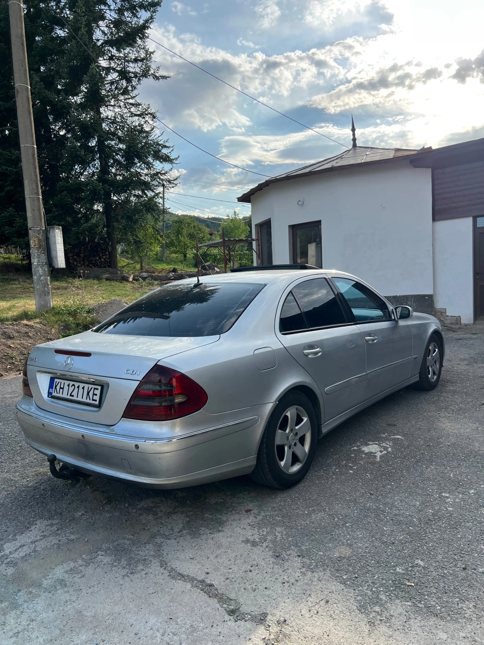 Mercedes-Benz E 280 | Mobile.bg — изображение 6