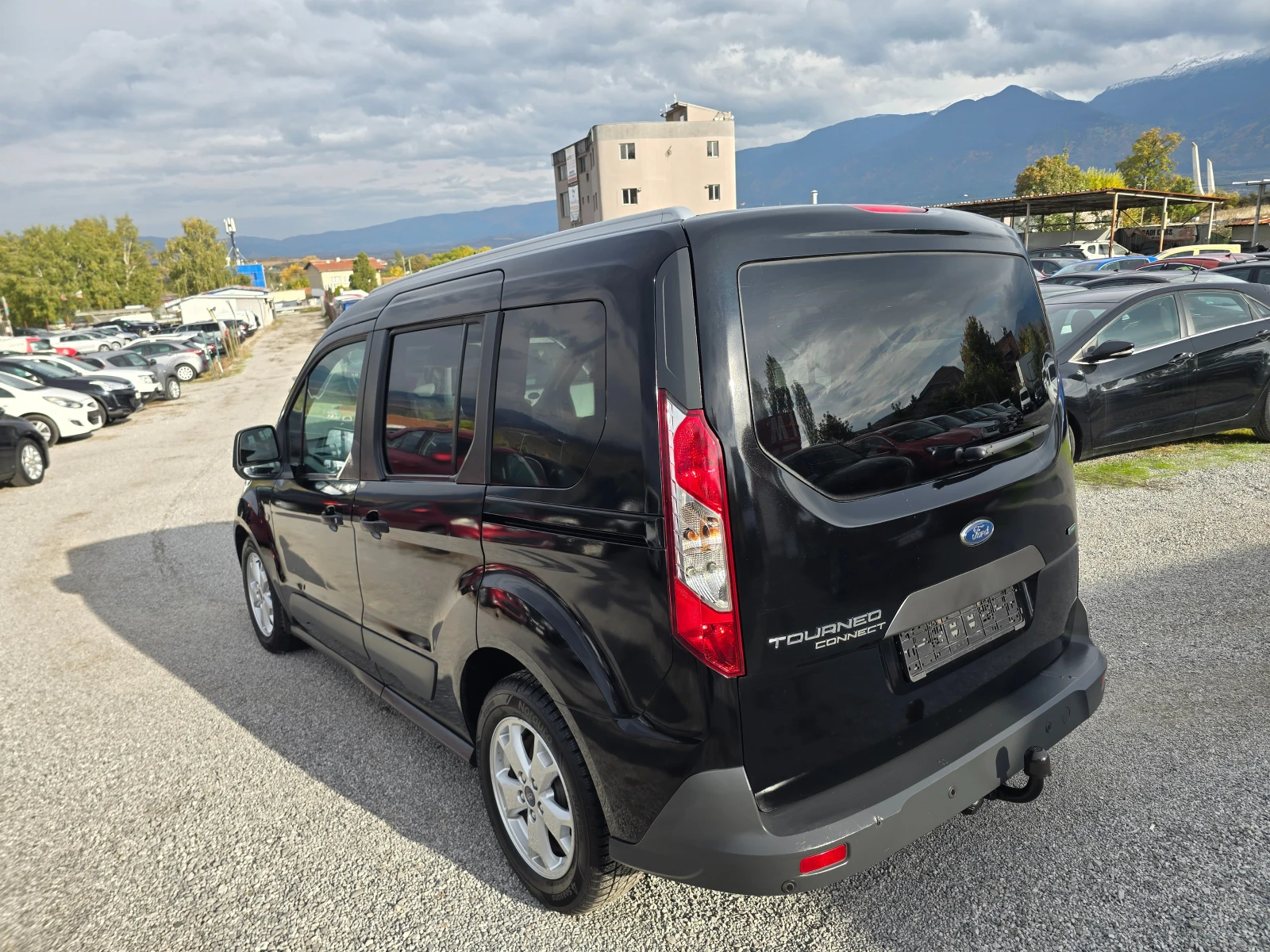 Ford Tourneo Connect 1.0i-100k.c-NAVI-EURO6 - изображение 7