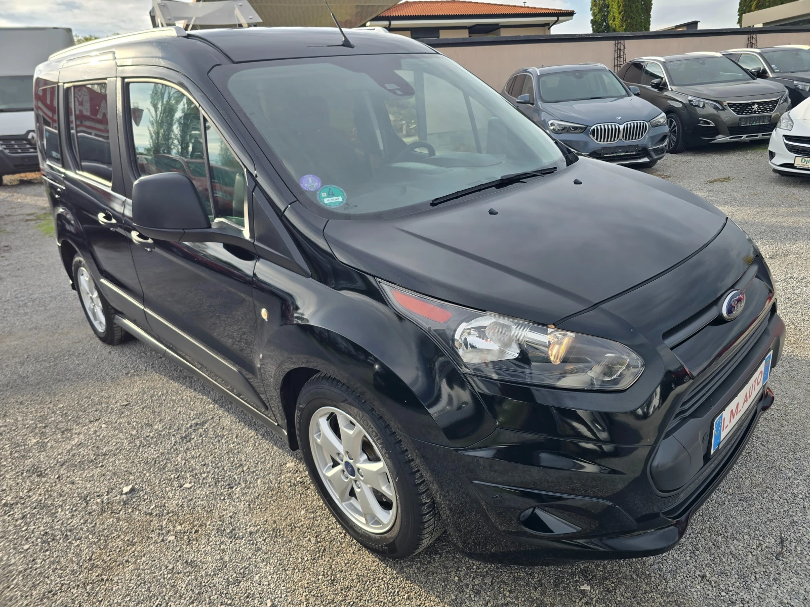 Ford Tourneo Connect 1.0i-100k.c-NAVI-EURO6 - изображение 3