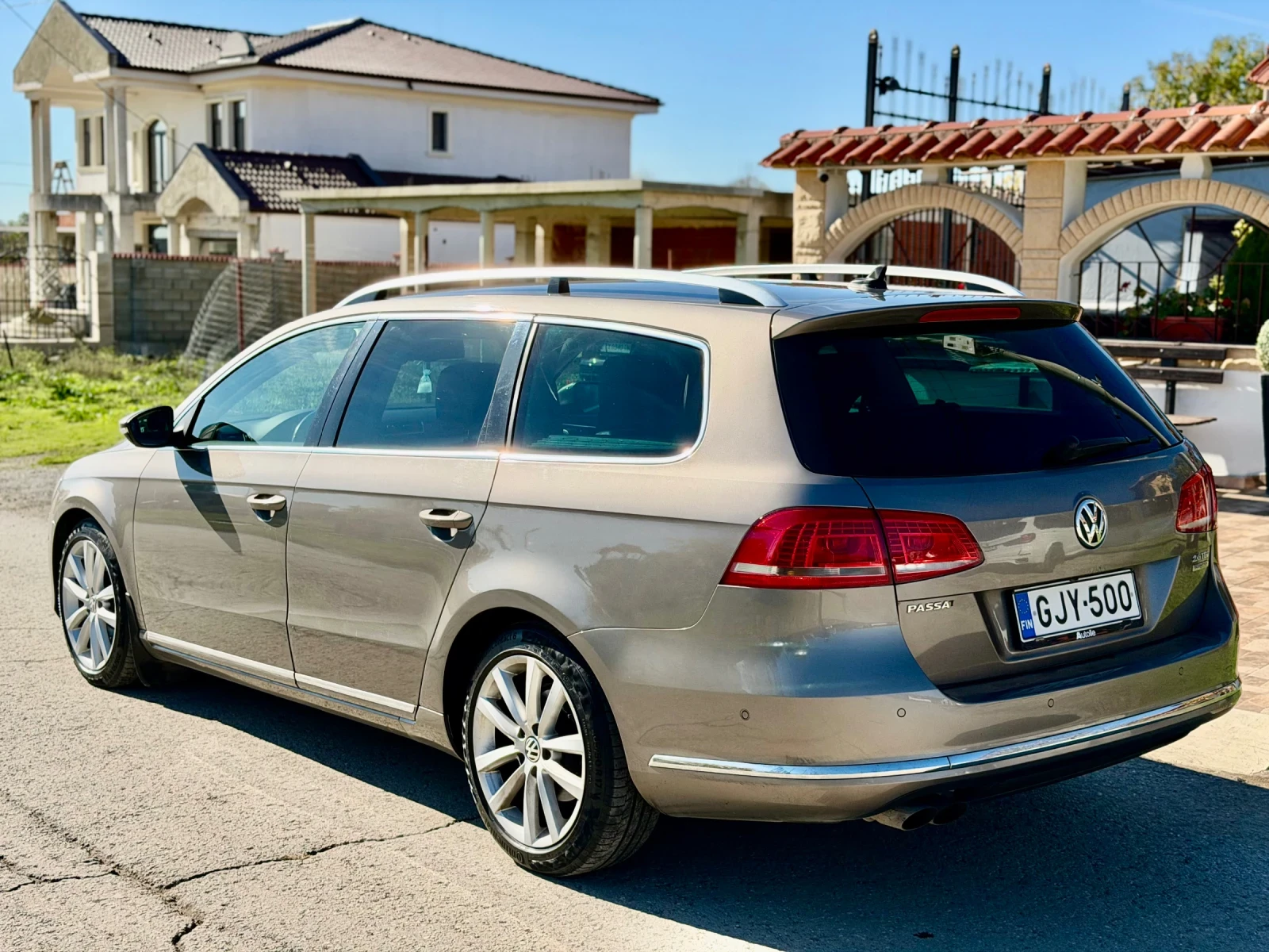 VW Passat 2.0TDI DSG - сервизна история, обслужен - изображение 7