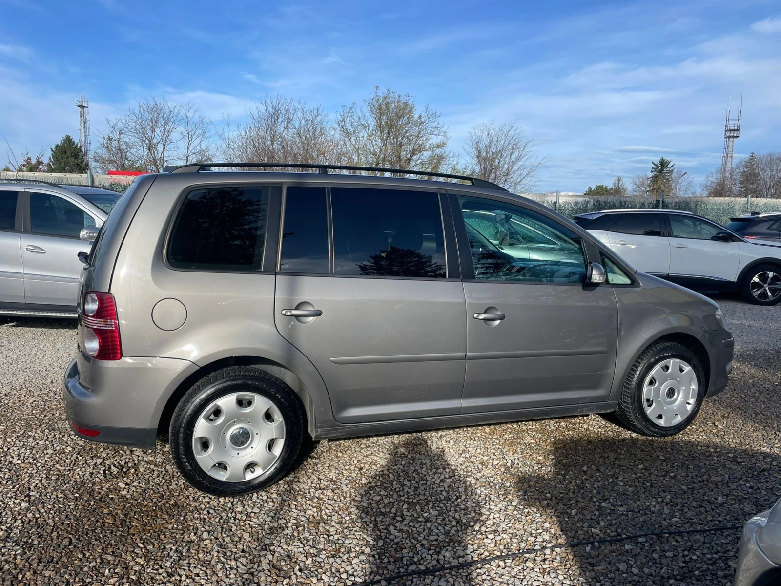 VW Touran /ВЪНШНИ ЗАБЕЛЕЖКИ, МЕХАНИКА ОК, 7 МЕСТА - изображение 7