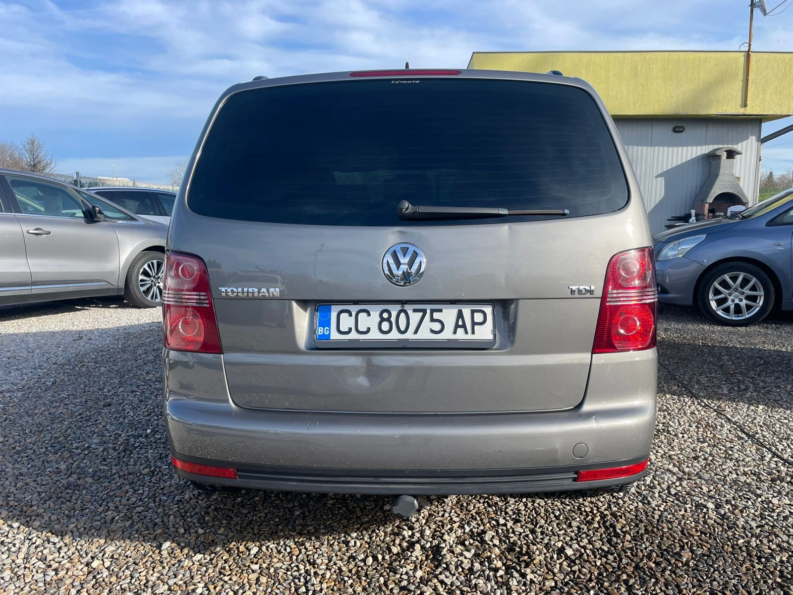 VW Touran /ВЪНШНИ ЗАБЕЛЕЖКИ, МЕХАНИКА ОК, 7 МЕСТА - изображение 6