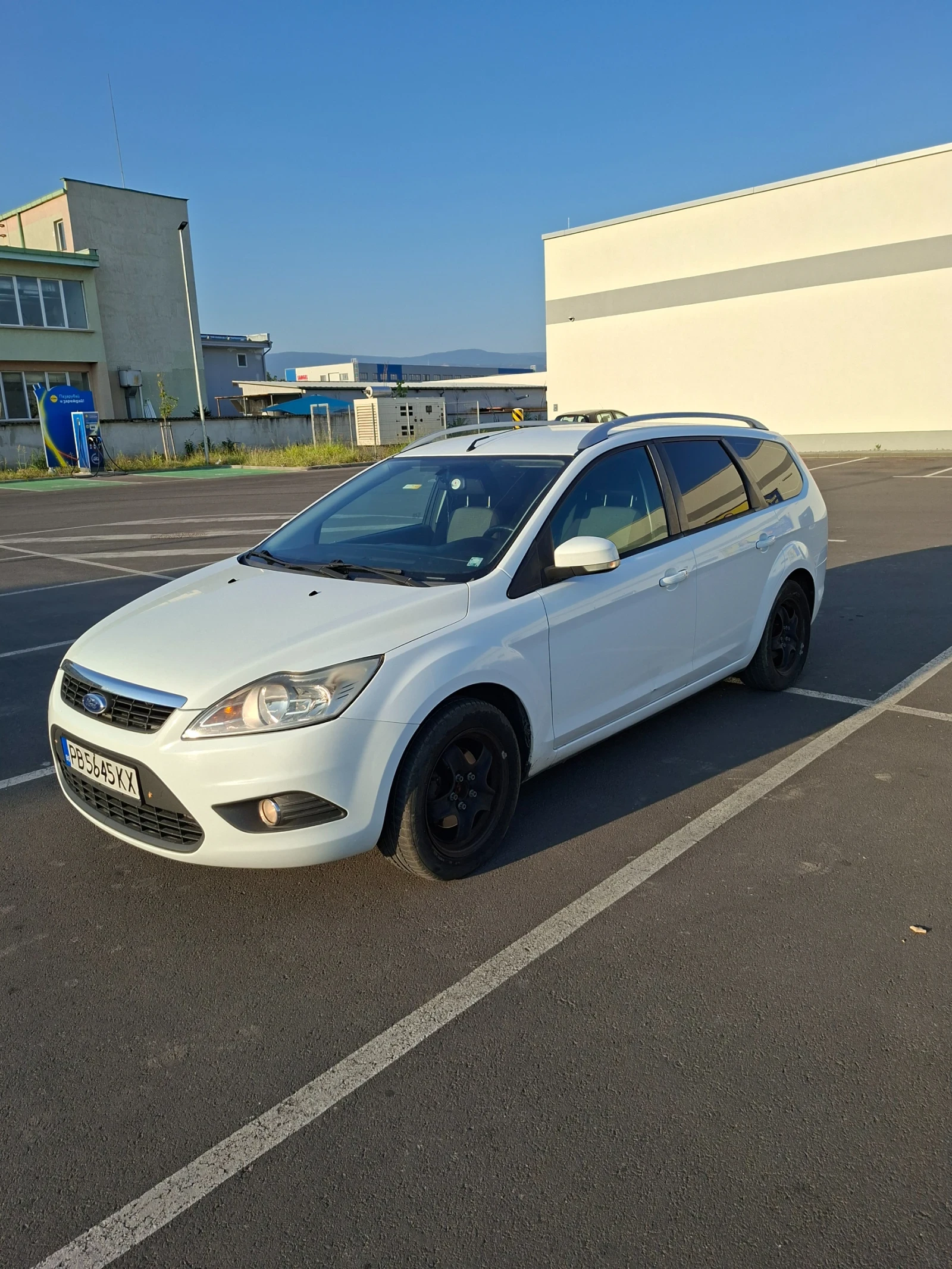 Ford Focus 1.6 90hp, снимка 13 - Автомобили и джипове - 55656758