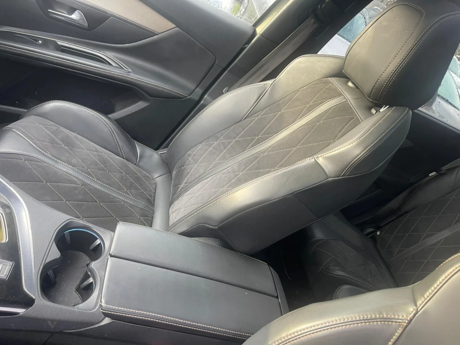 Peugeot 5008 2. 0 GT BlueHDi 181 S&S EAT6 - изображение 5