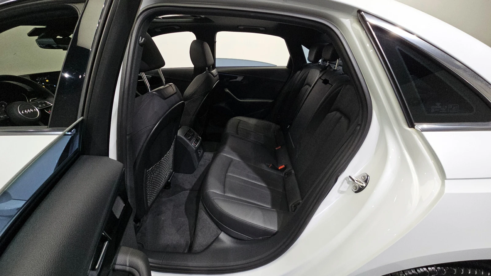 Audi A4 35TDI/Пълна сервизна история !!! - изображение 9