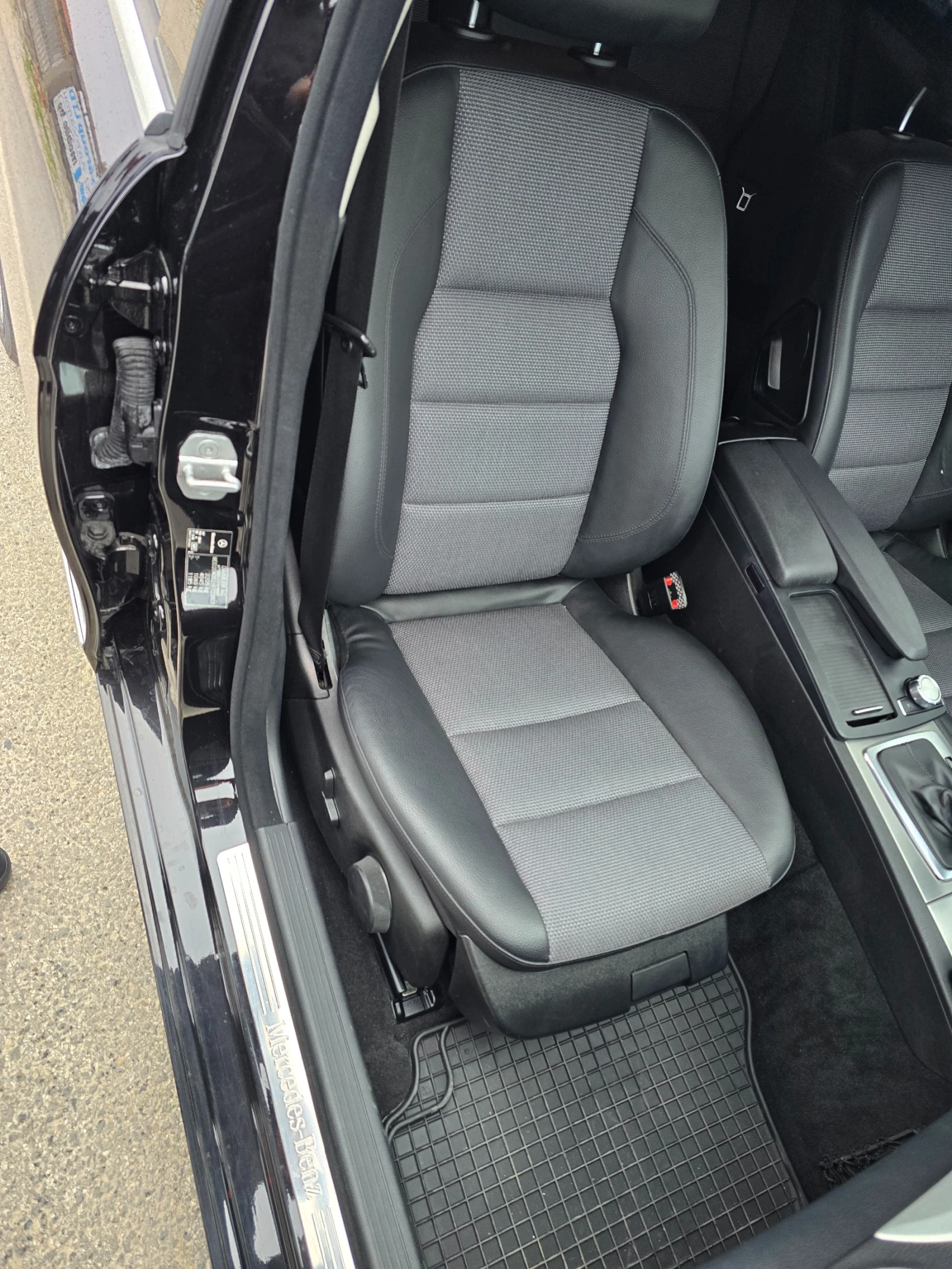 Mercedes-Benz C 220 CDI  /FACE/LED/AVT/NAVI/, снимка 8 - Автомобили и джипове - 54167386