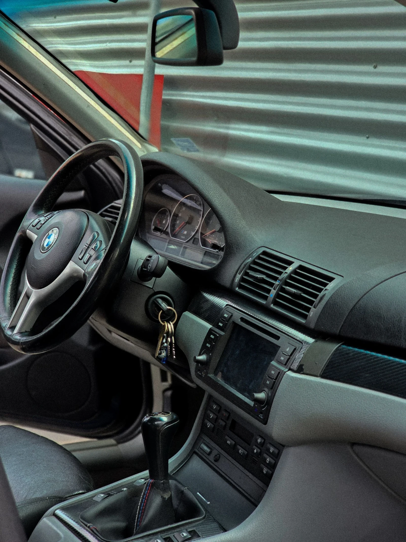 BMW 320, снимка 15 - Автомобили и джипове - 54196822