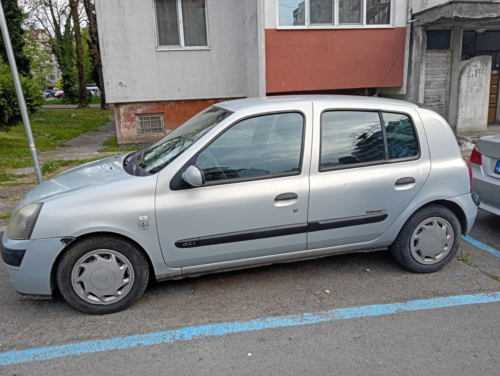 Renault Clio 1.5 DCI, снимка 3 - Автомобили и джипове - 54493298