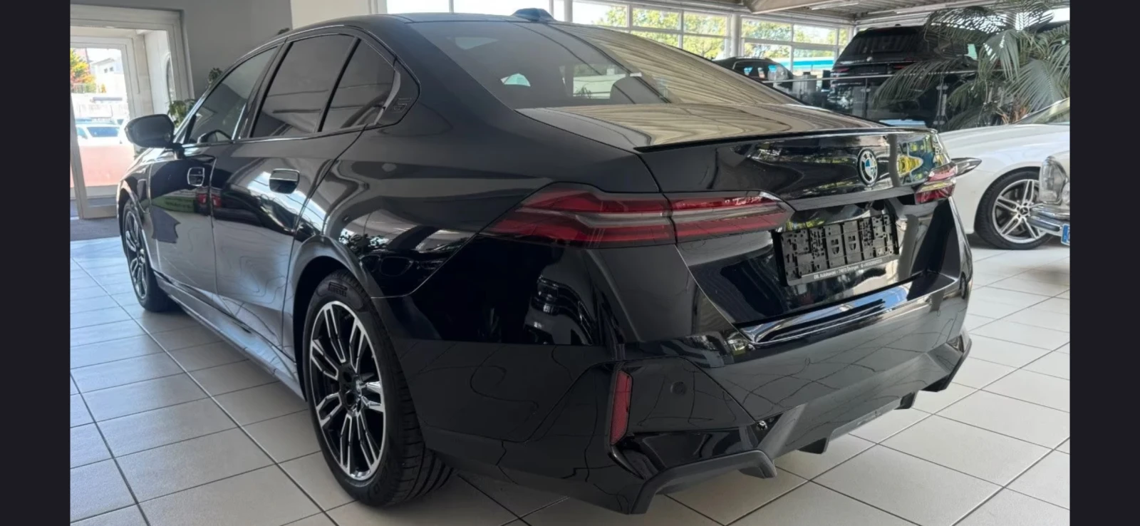 BMW 530E Msport/Kam/PANO/Shadow Line/Full..!! 11 хил.км.!!!, снимка 4 - Автомобили и джипове - 55138496