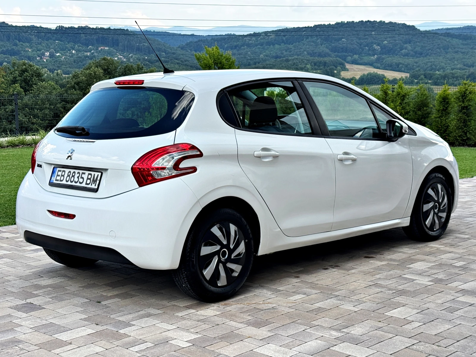 Peugeot 208 1.6 HDI Navi/Клима/, снимка 5 - Автомобили и джипове - 55148452