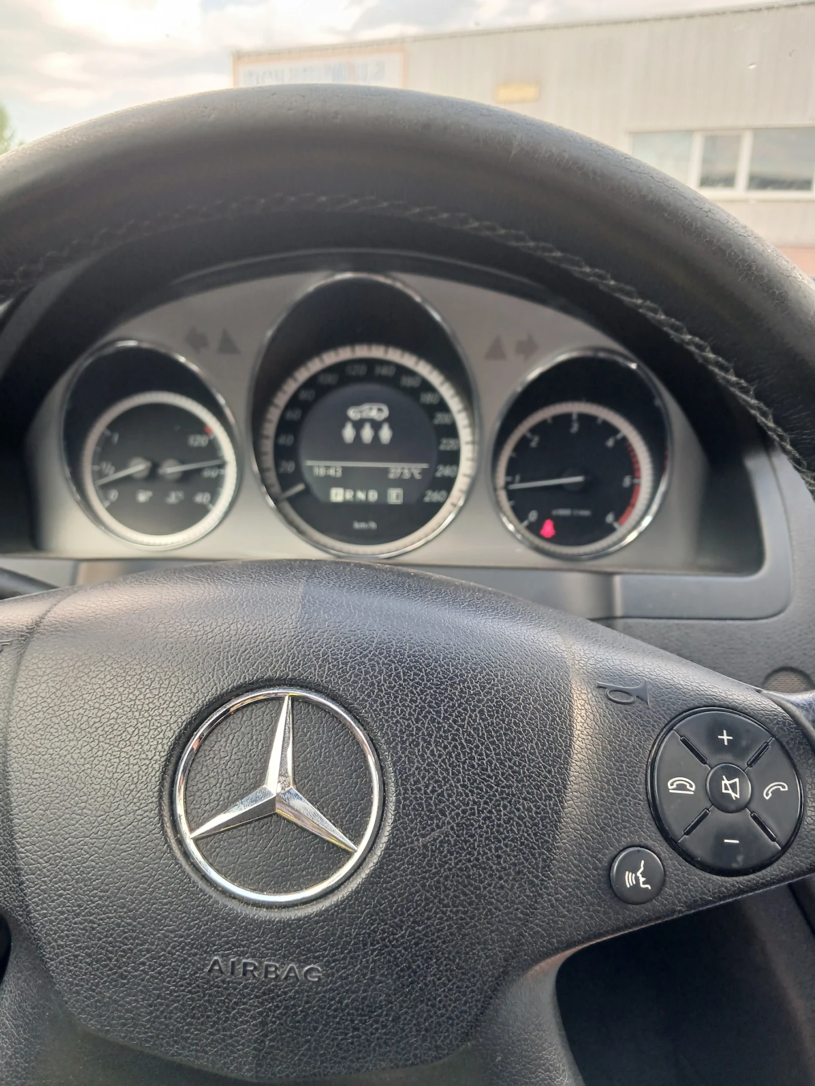 Mercedes-Benz C 220 2.0, снимка 12 - Автомобили и джипове - 55284336