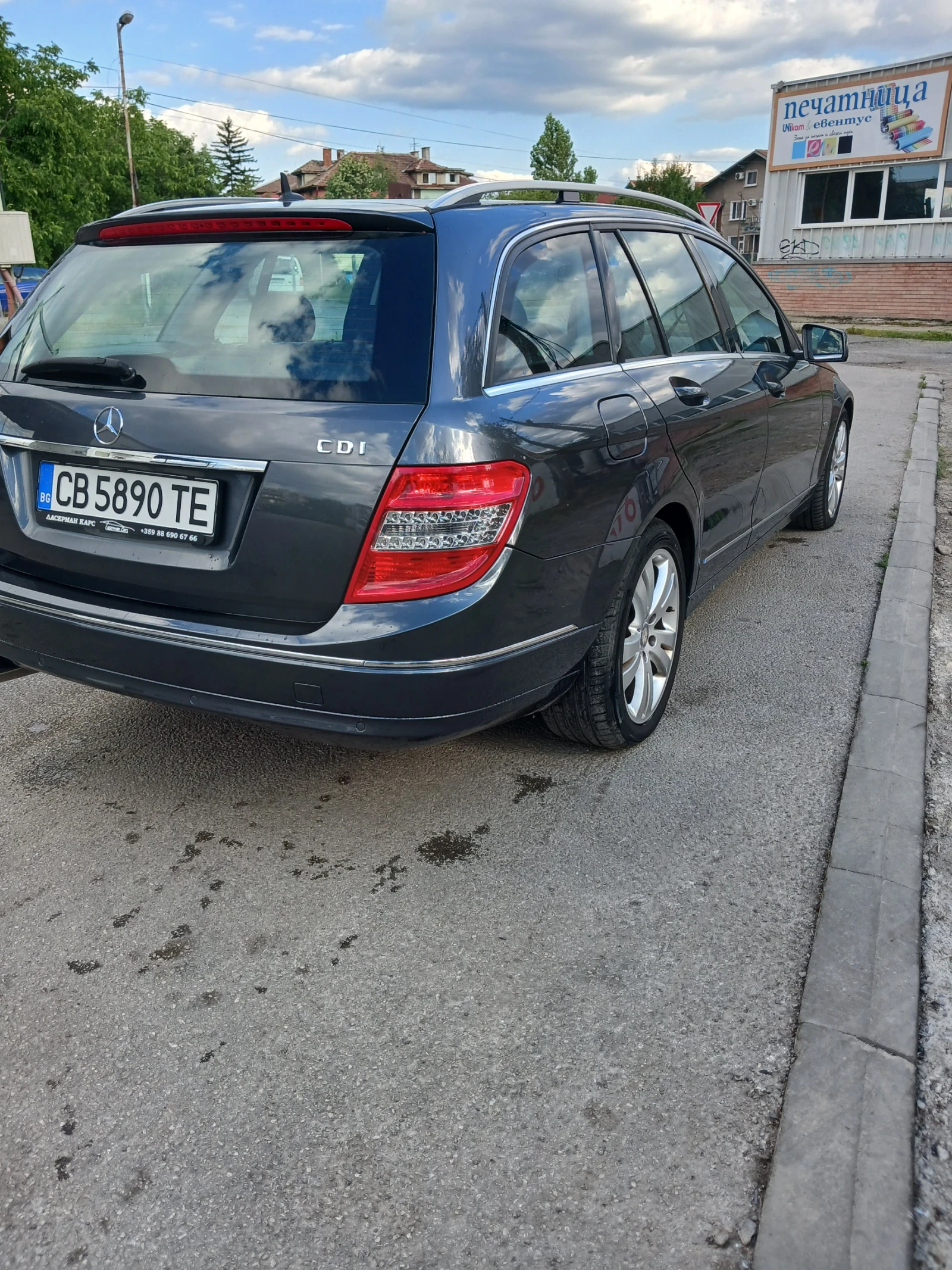 Mercedes-Benz C 220 2.0, снимка 6 - Автомобили и джипове - 55284336