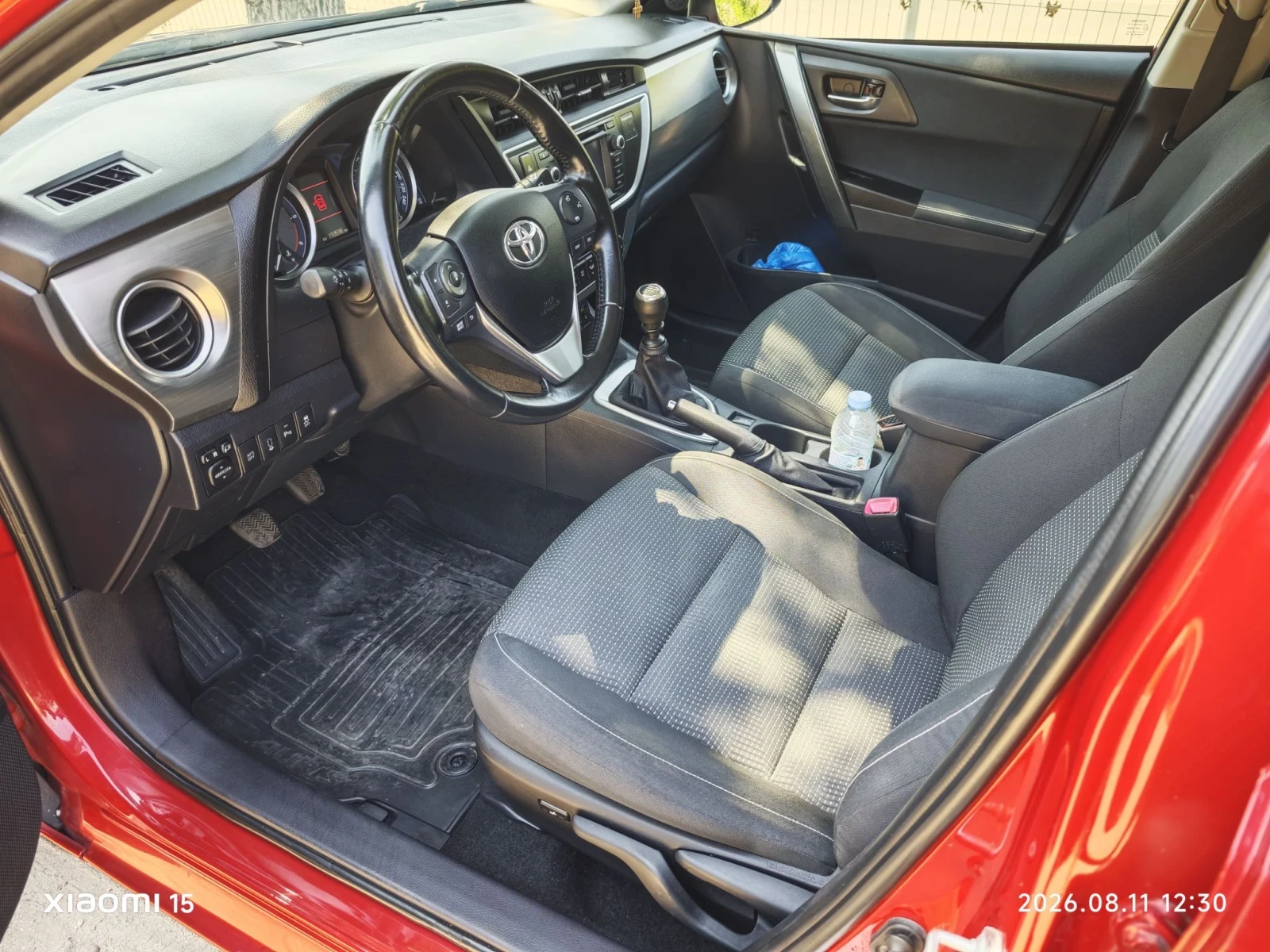 Toyota Auris, снимка 7 - Автомобили и джипове - 55624934
