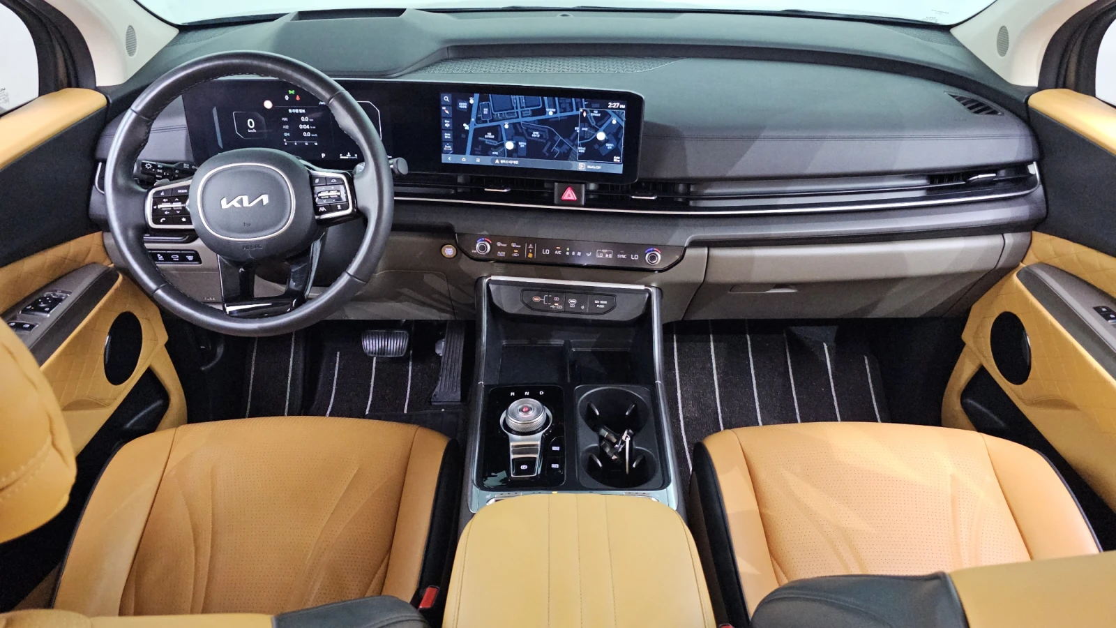 Kia Carnival 2.2* BLIND SPOT* ЕЛ. БАГАЖНИК* ОБДУХВАНЕ* КРАЙНА Ц, снимка 7 - Автомобили и джипове - 55872549