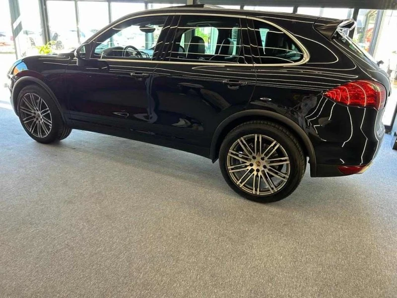 Porsche Cayenne 3.0d| 245 kc| SPORT| LED| НАВИ| ТОП СЪСТОЯНИЕ!!!, снимка 6 - Автомобили и джипове - 42375698